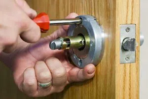 Gold Locksmith Store Manhasset, NY 516-283-5810 - lock-replace